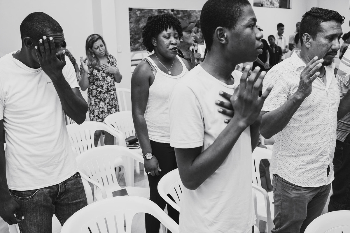 Culto Hope Chapel Brasil: O SENHOR reina; regozije-se a terra; alegrem-se as muitas ilhas.