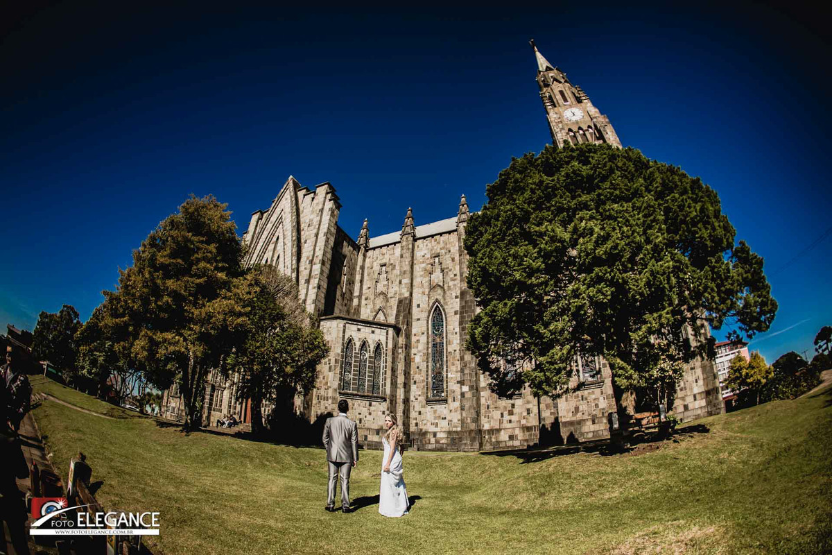 fotos de casal na igreja em gramado