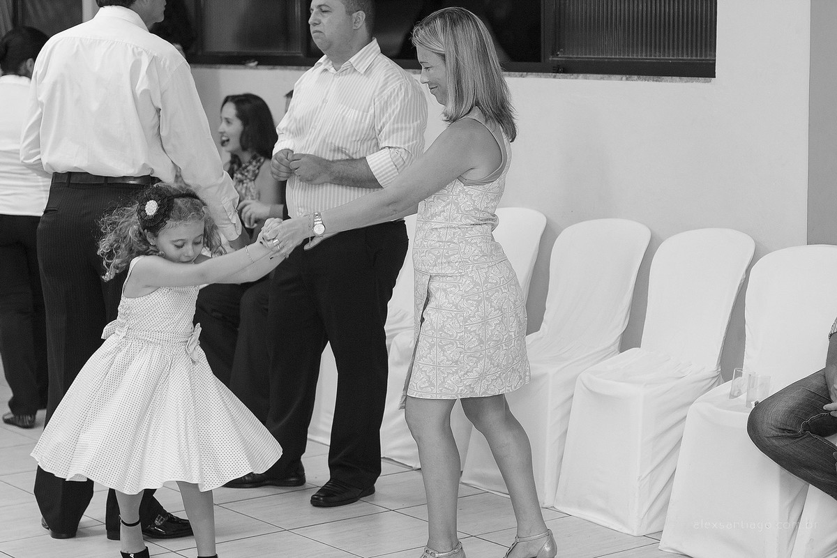 daminha casamento, casamento paraty, casamento angra dos reis, casamento igreja paraty, casamento igreja angra dos reis, casamento serenar,