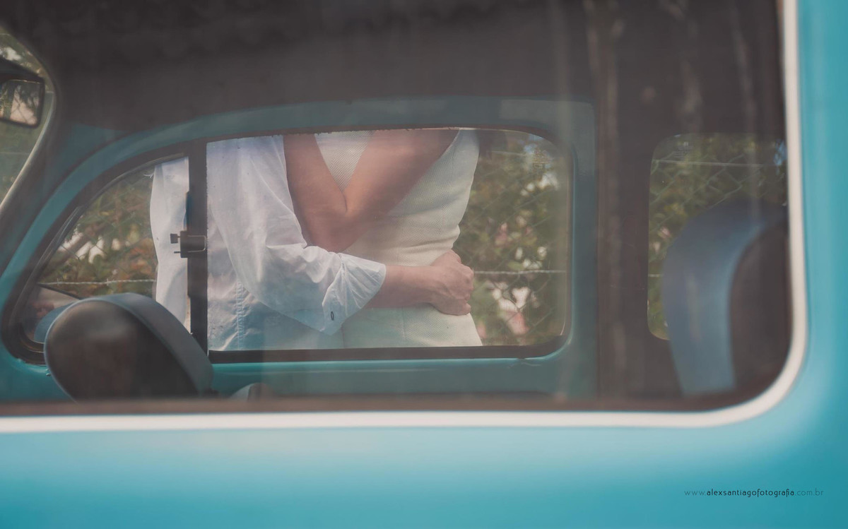 casamento cum carro antigo, casamento com fusca, noiva de fusca, ensaio de casal, ensaio de casal com carro antigo, casamento mangaratiba