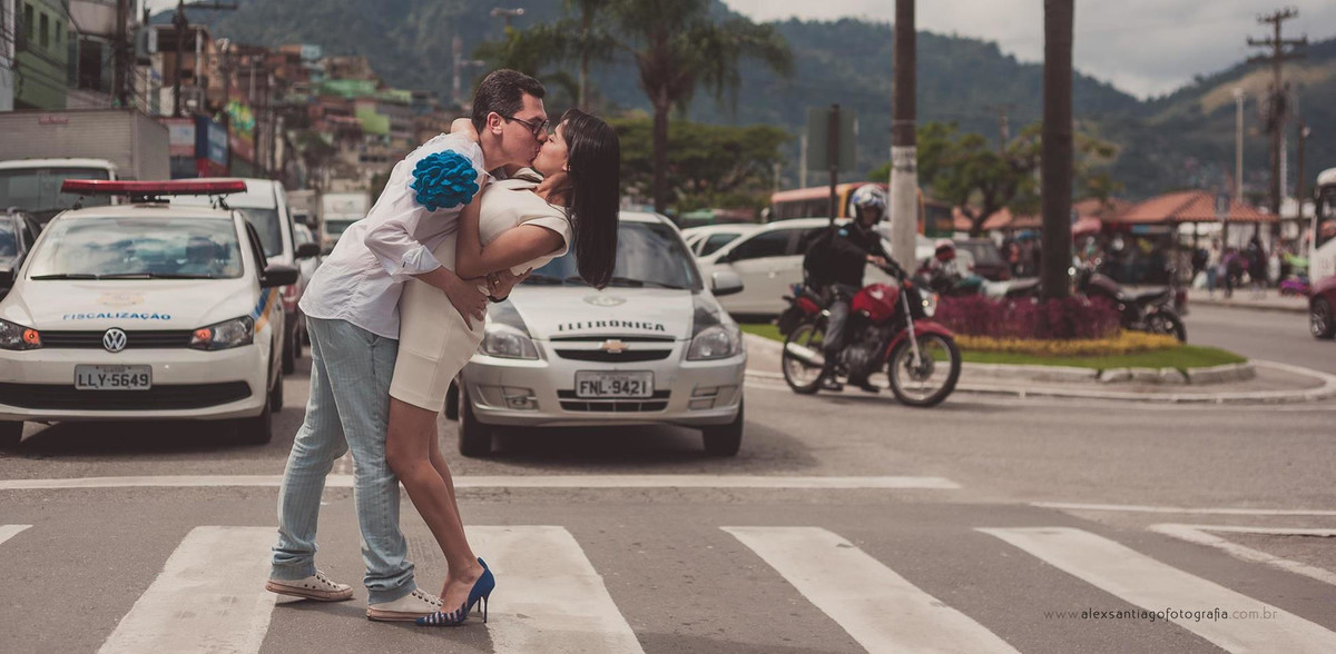 ensaio de noivos centro da cidade, ensaiode noivos na estrada, fotógrafo de casamento angra dos reis, fotógrafo de casamento paraty, casamento paraty, casamento angra dos reis