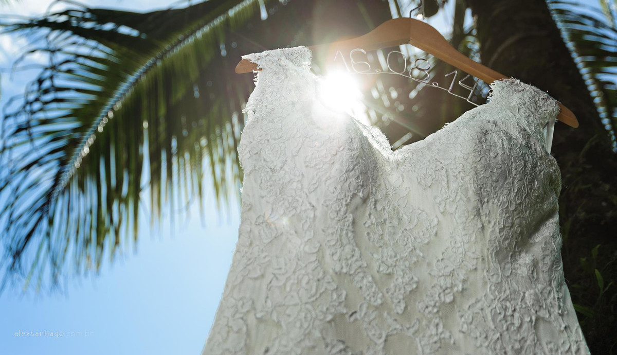 vestido de noiva de renda, casamento e dia, vestido de noiva romântico, tendências vestido de noiva 2017, tendências vestido de noiva 2018