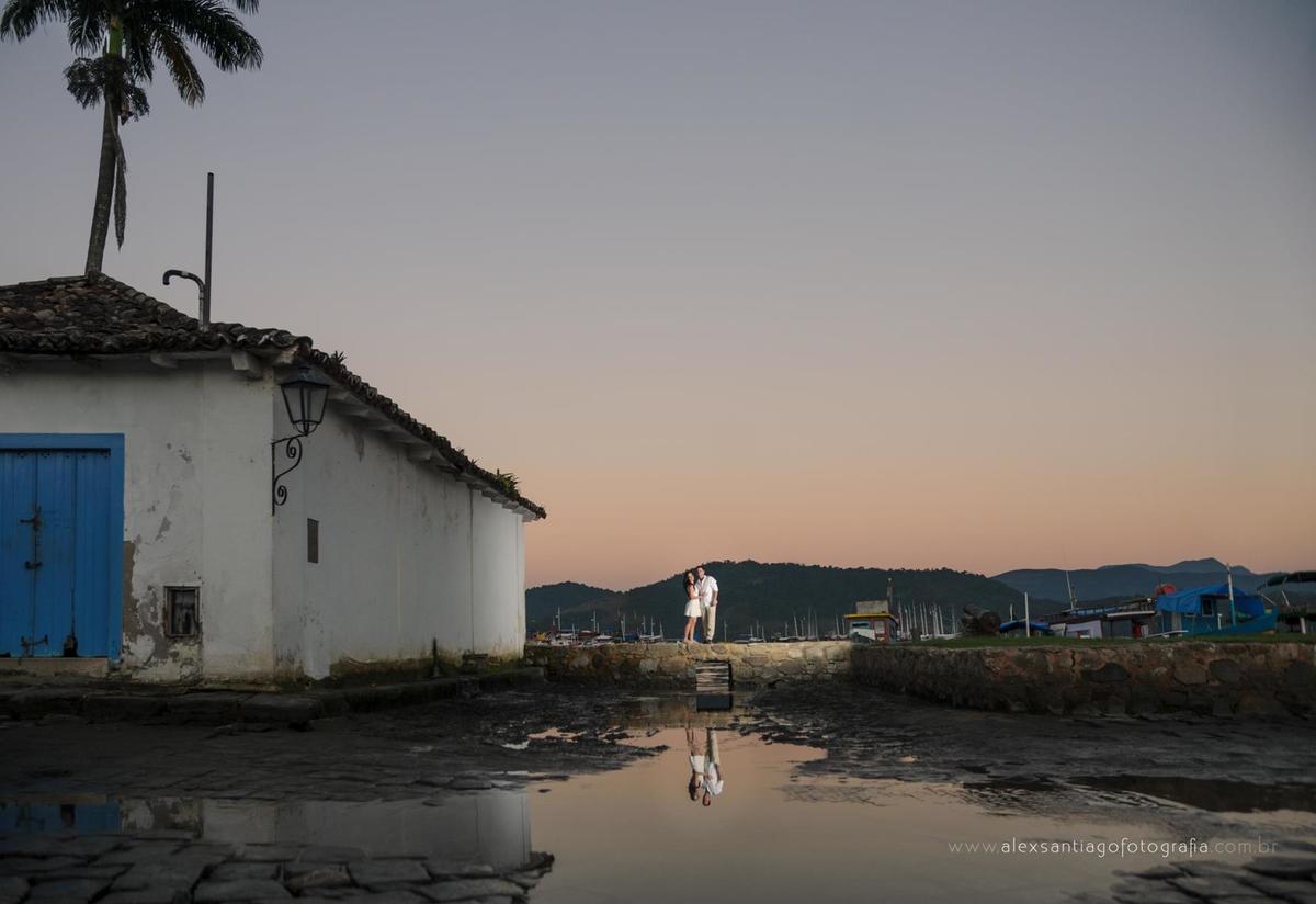 inspiração casamento na praia, casamento na praia paraty, vestido de noiva curto, casamento na praia angra dos reis, davi santi, anderson pires, alex santiago fotógrafo,