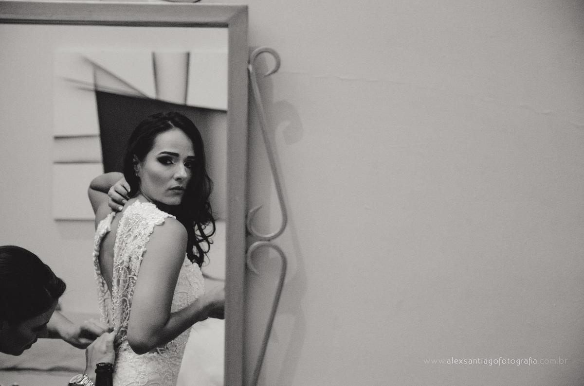 fotógrafo de casamento vassouras, vestido de noiva decotado, fotógrafo de casamento paraty, fotógrafo de casamento angra dos reis, lugar para casar em paraty, casamento praia garatucaia