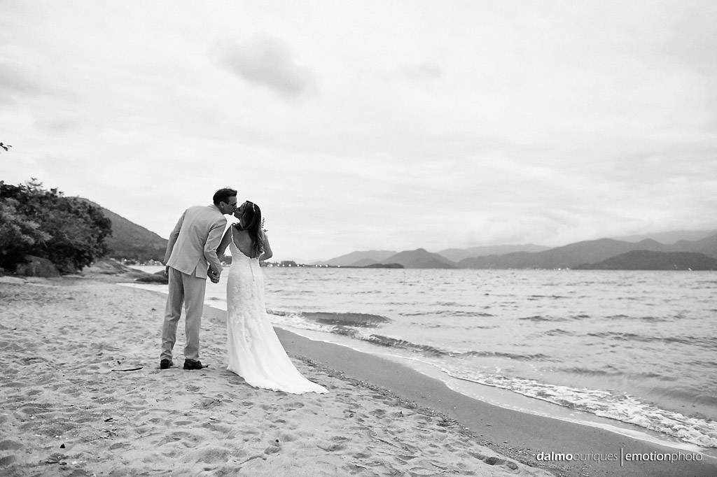 Praia do Ribeirão da Ilha; Pousada do Museu, Casamento ao ar livre, casamento a beira da praia, ensaio de Casamento