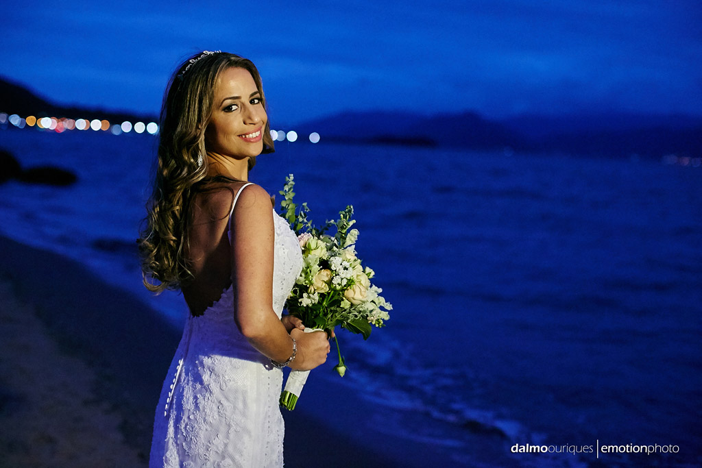 Praia do Ribeirão da Ilha; Pousada do Museu, Casamento ao ar livre, casamento a beira da praia, retrato da noiva