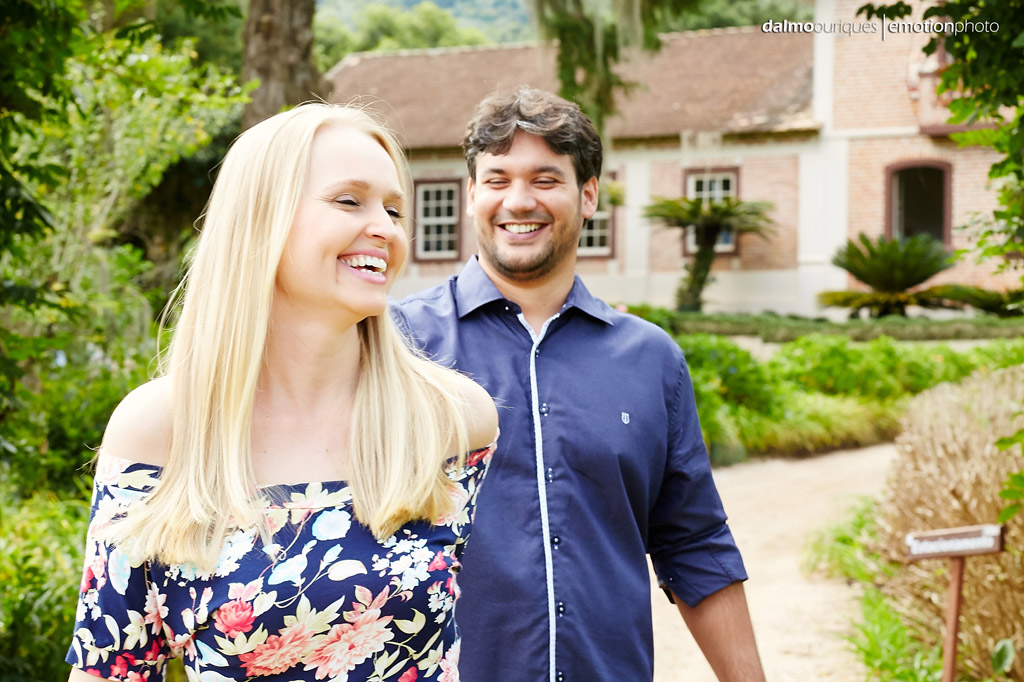 Pré Wedding em Rancho Queimado; Ensaio de casal; noivos felizes