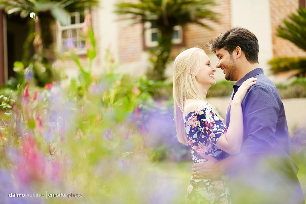 Pré Wedding em Rancho Queimado; Ensaio nas flores
