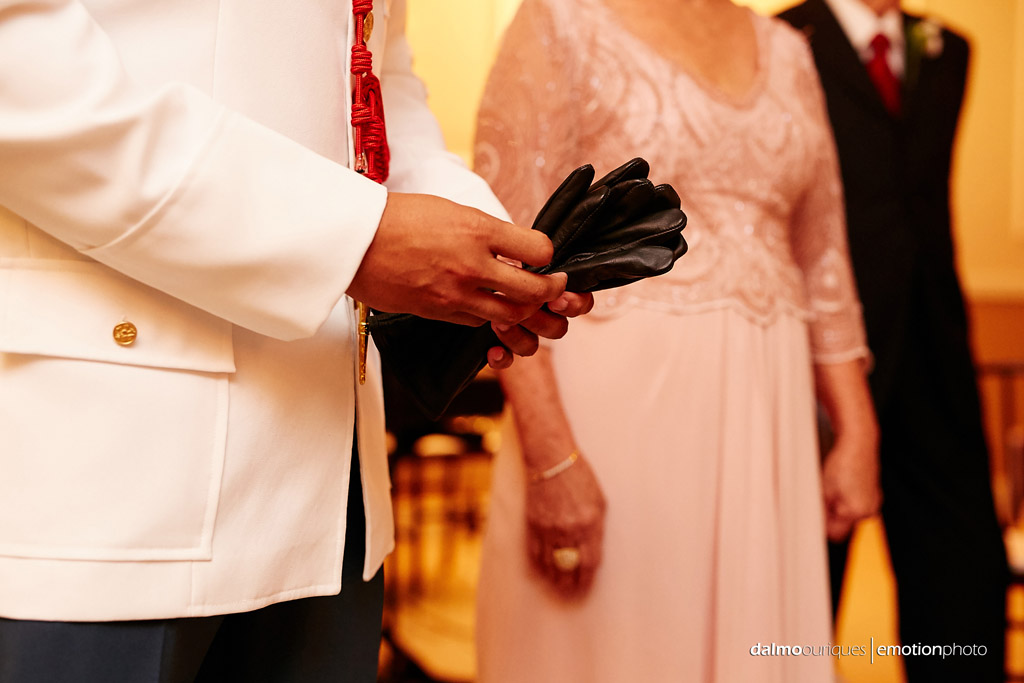 Fotografia de Casamento em Florianópolis; Alameda Casa Rosa; Cerimônia de Casamento; noivo no altar