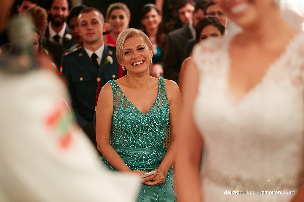 Fotografia de Casamento em Florianópolis; Alameda Casa Rosa; Cerimônia de Casamento; mãe da noiva