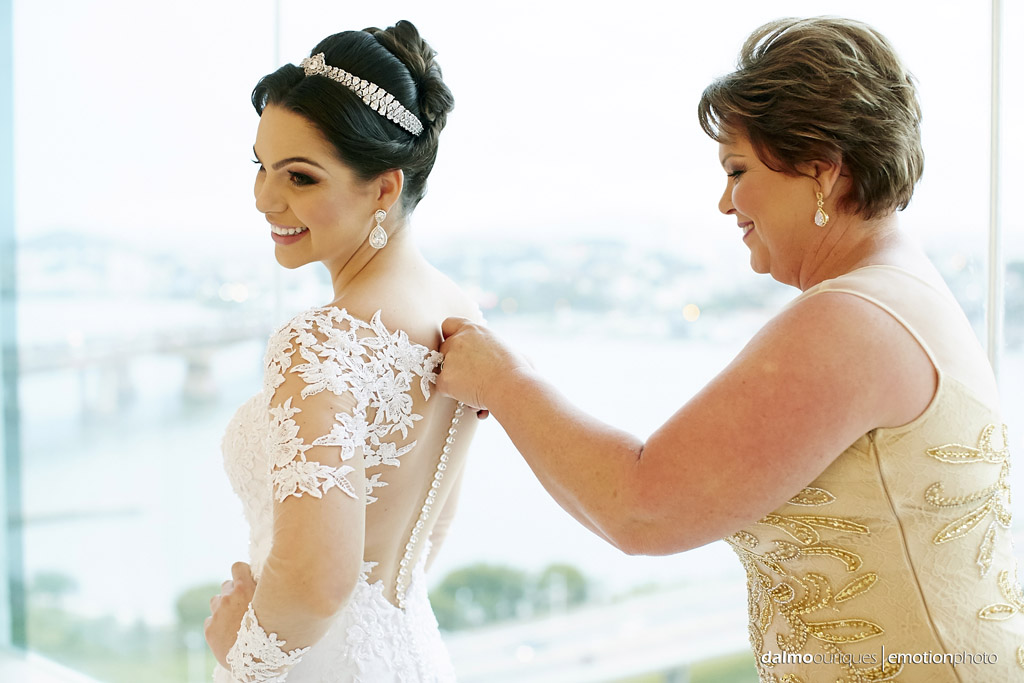 Making of da noiva; noiva se arrumando; noiva pronta; melhor fotógrafo de casamento