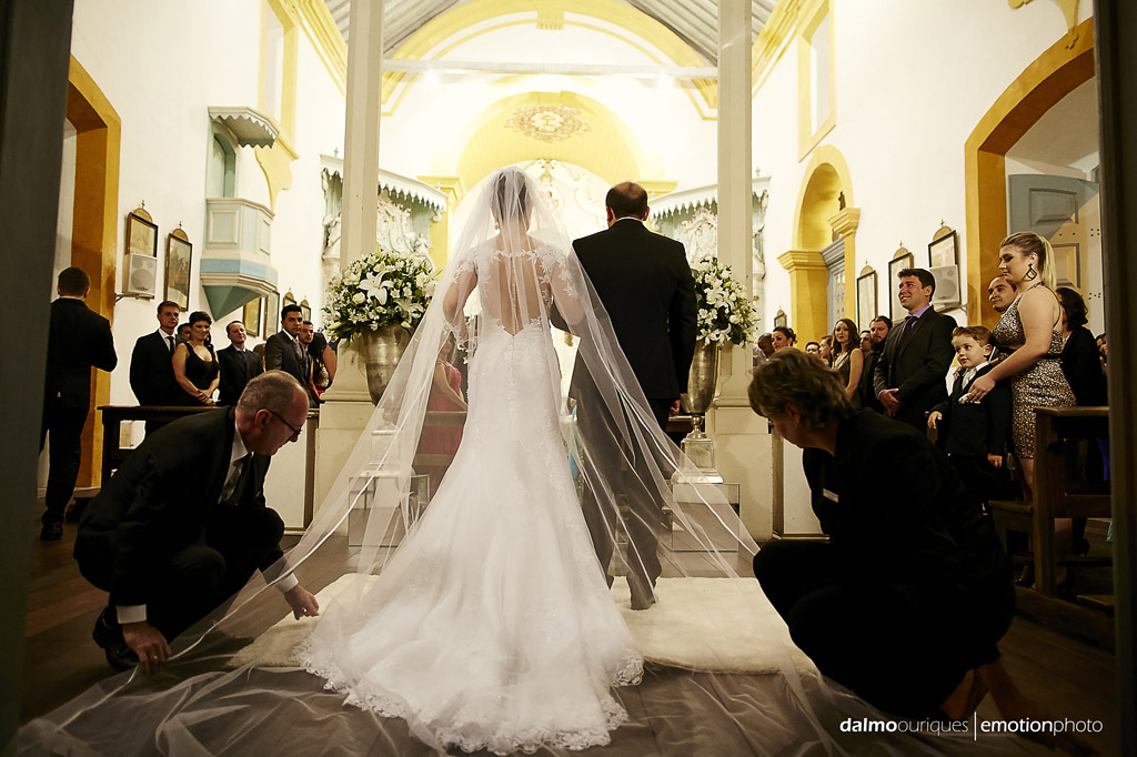 Florianópolis, Casamento em Florianópolis, fotografia de Casamento em Florianópolis; Santo Antônio; igreja do casamento; entrada da noiva; fotógrafo de casamento