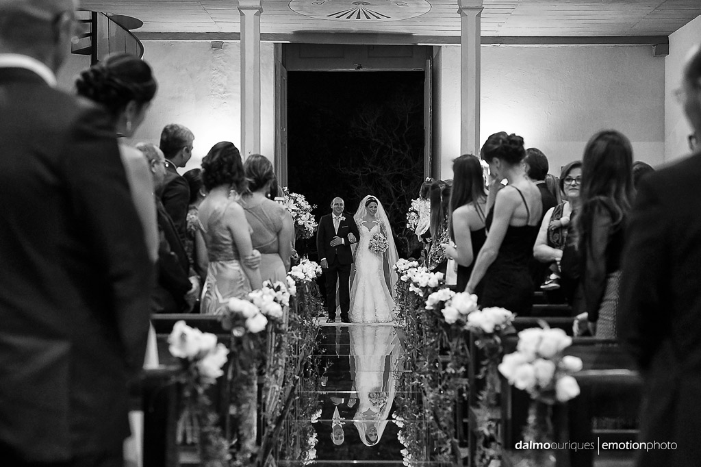 Florianópolis, Casamento em Florianópolis, fotografia de Casamento em Florianópolis; Santo Antônio; igreja do casamento; entrada da noiva; fotógrafo de casamento Florianópolis