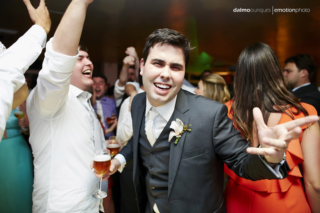festa do casamento; fotos descontraídas do casamento; fotógrafo de casamento Florianópolis