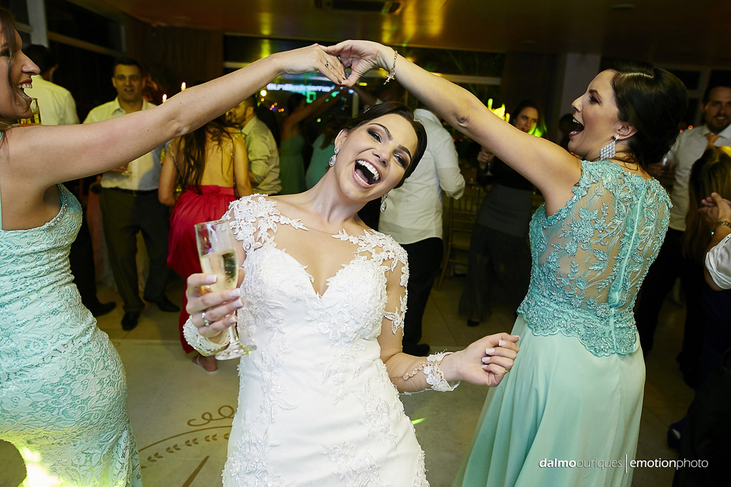 festa do casamento; fotos descontraídas do casamento; melhor fotografo de casamento