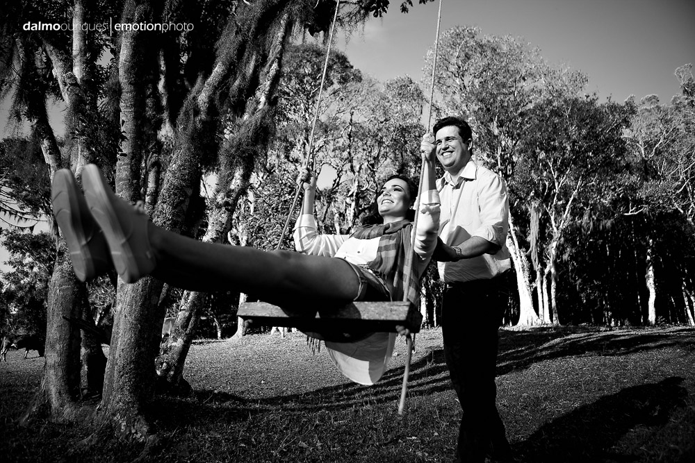 ensaio de casal; pre wedding; pre wedding em rancho queimado; fotografia de casal em rancho queimado, fotos divertidas de casal