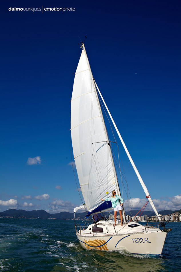 ensaio de casal de barco; ensaio de casal; ensaio de casal em florianopolis; pre wedding em florianopolis; pre wedding;