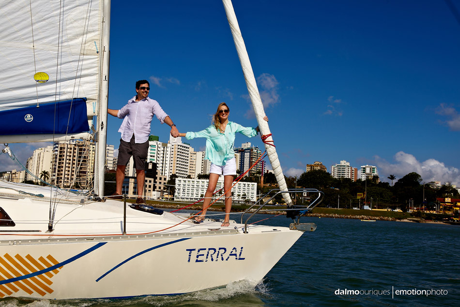 ensaio de casal de barco; ensaio de casal; ensaio de casal em florianopolis; pre wedding em florianopolis; pre wedding;