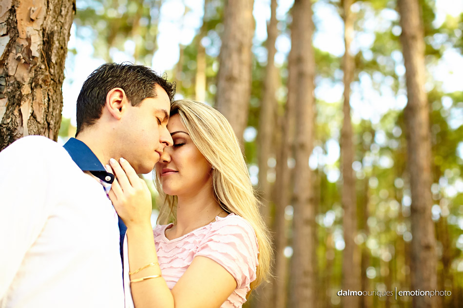 pre wedding em florianopolis; ensaio de casal em florianopolis; ensaio em florianopolis; fotografia de casal; pre wedding; florianopolis; ensaio do rio vermelho