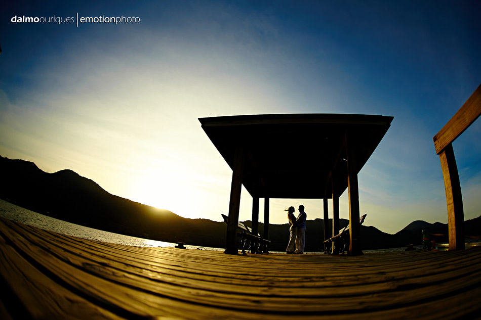 pre wedding em florianopolis; ensaio de casal em florianopolis; ensaio em florianopolis; fotografia de casal; pre wedding; florianopolis; ensaio do rio vermelho