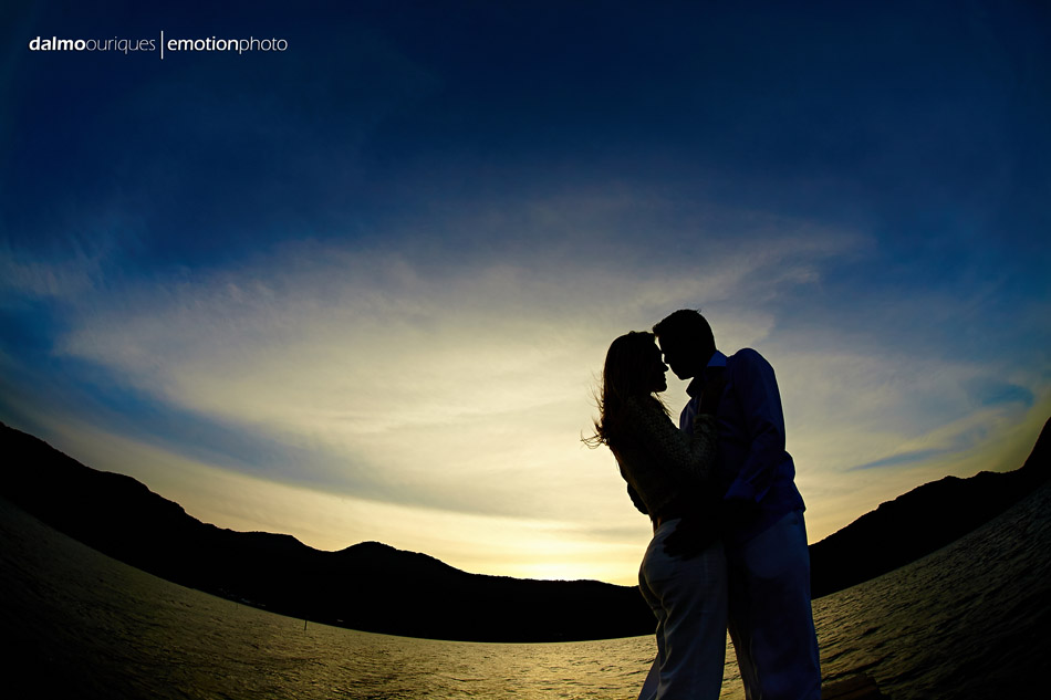 pre wedding em florianopolis; ensaio de casal em florianopolis; ensaio em florianopolis; fotografia de casal; pre wedding; florianopolis; ensaio do rio vermelho