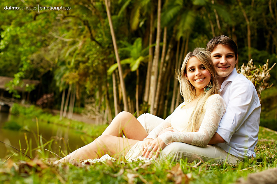 pre wedding em jaragua do sul; ensaio de casal em jaragua do sul; ensaio em jaragua do sul; fotografia de casal; pre wedding; jaragua do sul; ensaio em jaragua; ensaio no parque da malwee