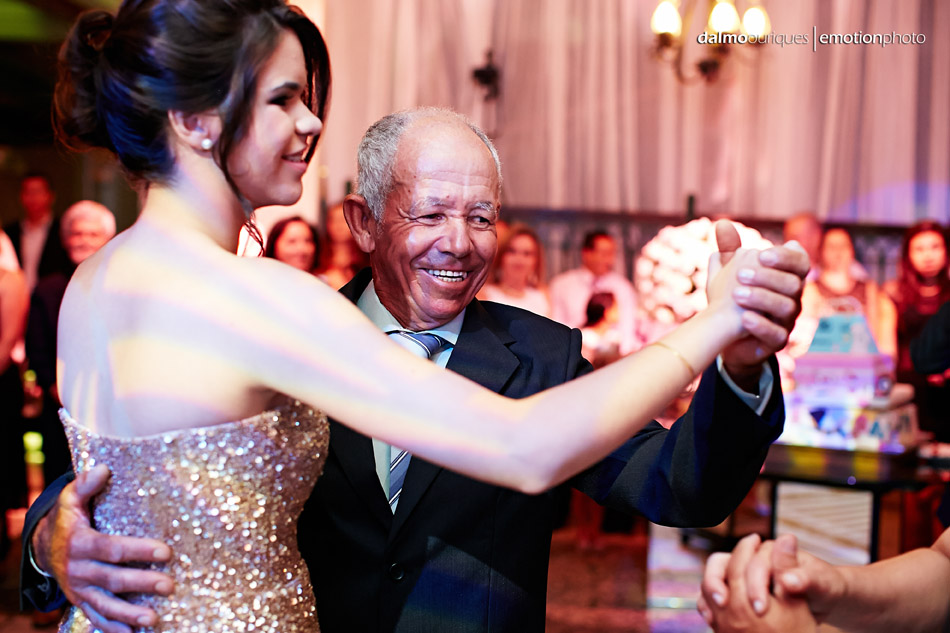 aniversario de 15 anos; fotografia de 15 anos; fotografo de 15 anos; alameda casa rosa; 15 anos na alameda casa rosa; fotos diferentes de 15 anos; como fazer uma festa de 15 anos