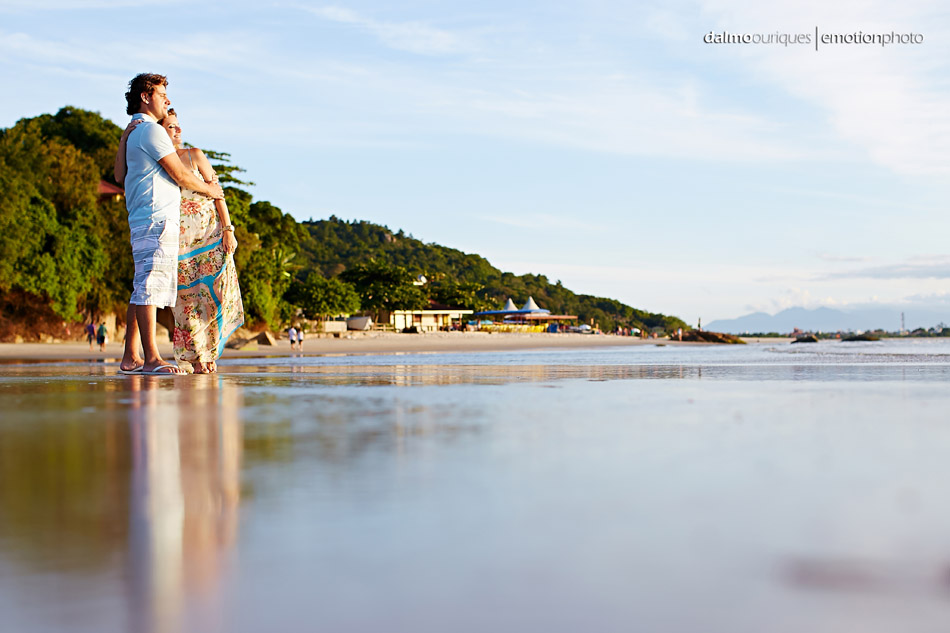 pre wedding em florianopolis; ensaio de casal em florianopolis; ensaio em florianopolis; fotografia de casal; pre wedding; florianopolis; ensaio em jurere internacional; ensaio na praia