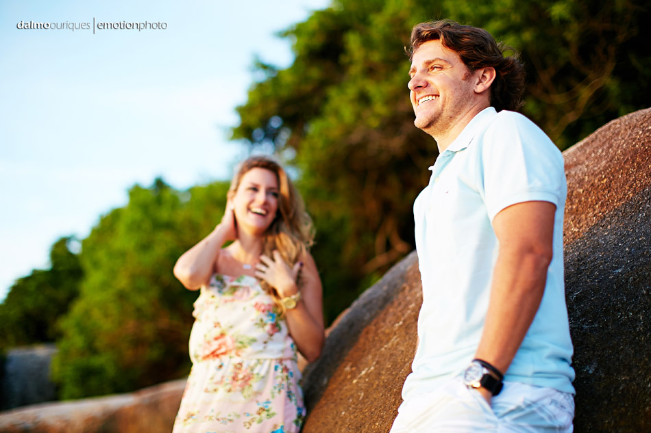 pre wedding em florianopolis; ensaio de casal em florianopolis; ensaio em florianopolis; fotografia de casal; pre wedding; florianopolis; ensaio em jurere internacional; ensaio na praia