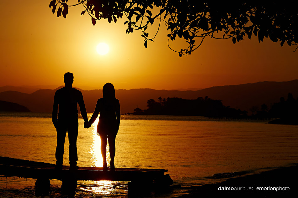 pre wedding em florianopolis; ensaio de casal em florianopolis; ensaio em florianopolis; fotografia de casal; pre wedding; florianopolis; ensaio na praia