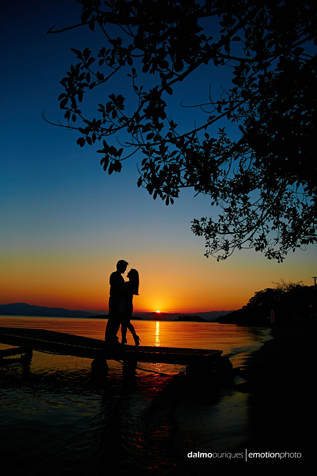 pre wedding em florianopolis; ensaio de casal em florianopolis; ensaio em florianopolis; fotografia de casal; pre wedding; florianopolis; ensaio na praia