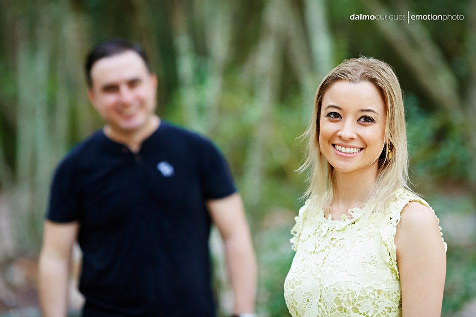 pre wedding em florianopolis; ensaio de casal em florianopolis; ensaio de casal; fotografo de casamento em florianopolis; pre wedding na praia da armação; fotografia de casal