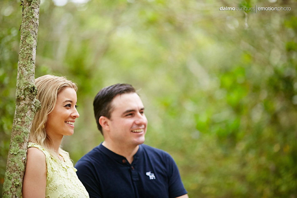 pre wedding em florianopolis; ensaio de casal em florianopolis; ensaio de casal; fotografo de casamento em florianopolis; pre wedding na praia da armação; fotografia de casal