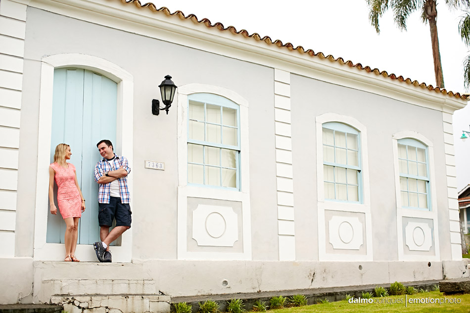 pre wedding em florianopolis; ensaio de casal em florianopolis; ensaio de casal; fotografo de casamento em florianopolis; pre wedding na praia da armação; fotografia de casal