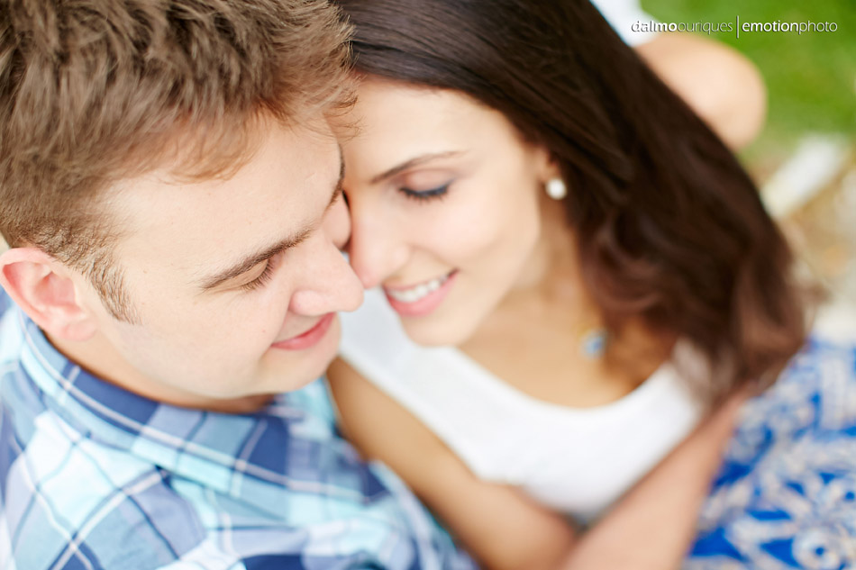 pre wedding em florianopolis; ensaio de casal em florianopolis; ensaio de casal; fotografo de casamento em florianopolis; pre wedding na praia da armação; fotografia de casal