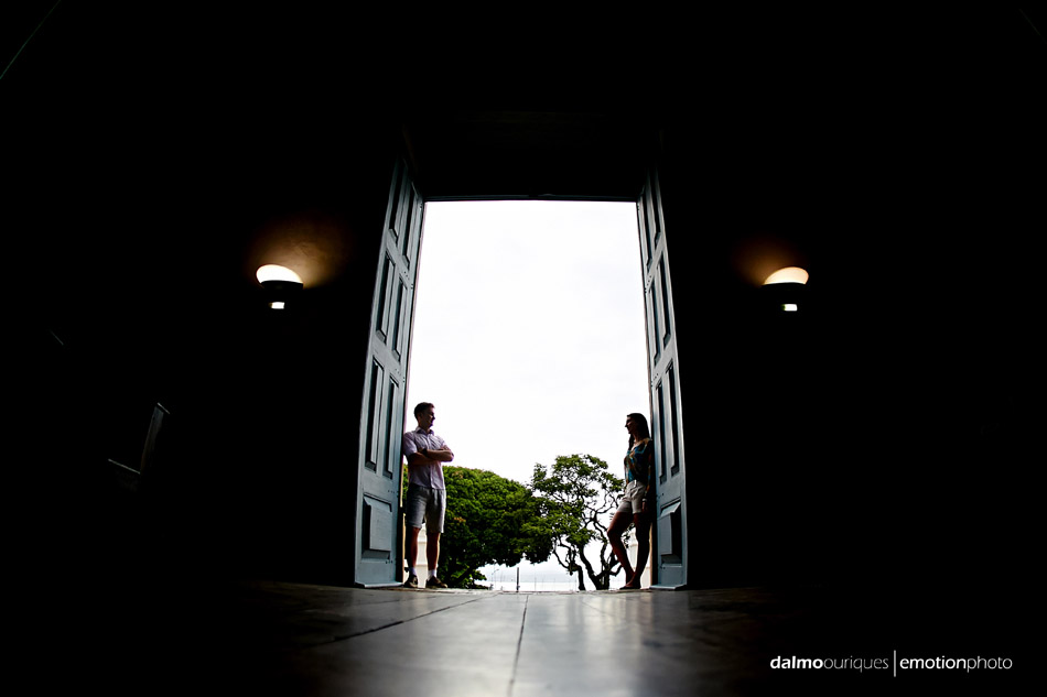 pre wedding em florianopolis; ensaio de casal em florianopolis; ensaio de casal; fotografo de casamento em florianopolis; pre wedding na praia da armação; fotografia de casal