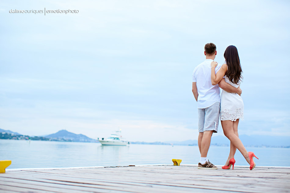 pre wedding em florianopolis; ensaio de casal em florianopolis; ensaio de casal; fotografo de casamento em florianopolis; pre wedding na praia da armação; fotografia de casal