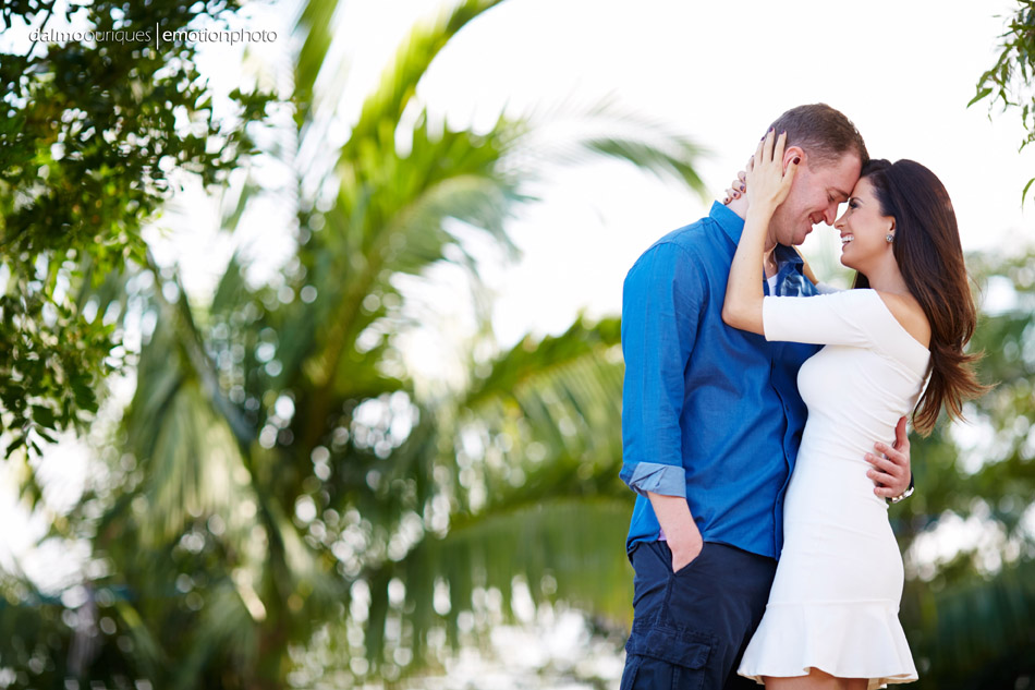 pre wedding em florianopolis; ensaio de casal em florianopolis; ensaio de casal; fotografo de casamento em florianopolis; pre wedding na praia da armação; fotografia de casal