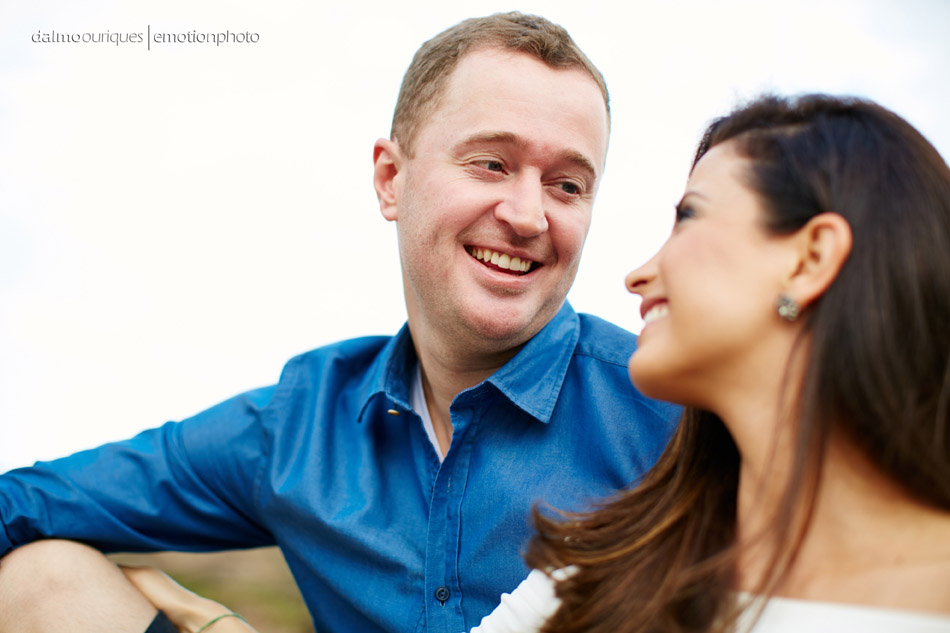 pre wedding em florianopolis; ensaio de casal em florianopolis; ensaio de casal; fotografo de casamento em florianopolis; pre wedding na praia da armação; fotografia de casal