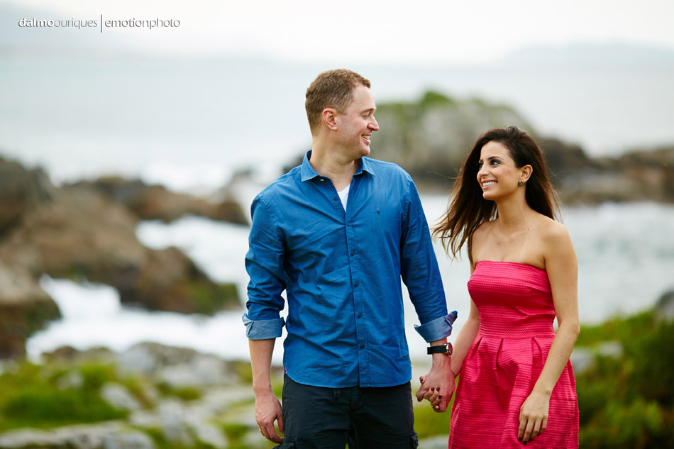 pre wedding em florianopolis; ensaio de casal em florianopolis; ensaio de casal; fotografo de casamento em florianopolis; pre wedding na praia da armação; fotografia de casal