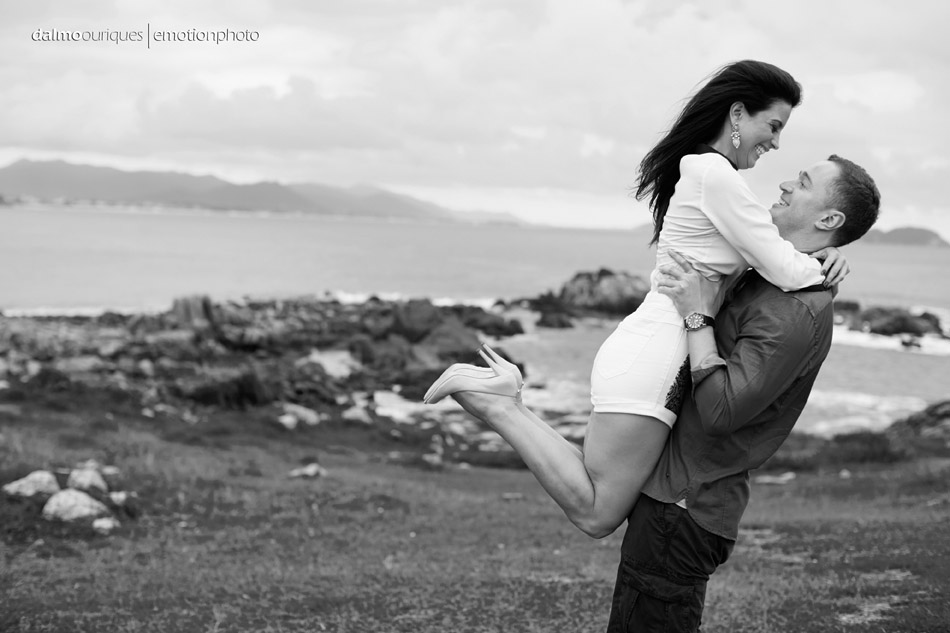 pre wedding em florianopolis; ensaio de casal em florianopolis; ensaio de casal; fotografo de casamento em florianopolis; pre wedding na praia da armação; fotografia de casal
