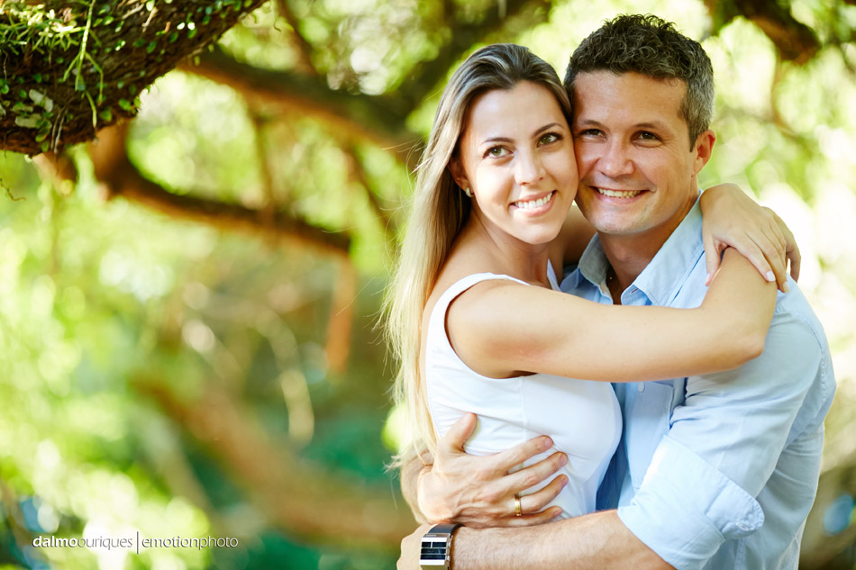 pre wedding em florianopolis; ensaio de casal em florianopolis; ensaio de casal; fotografo de casamento em florianopolis; pre wedding na praia da armação; fotografia de casal