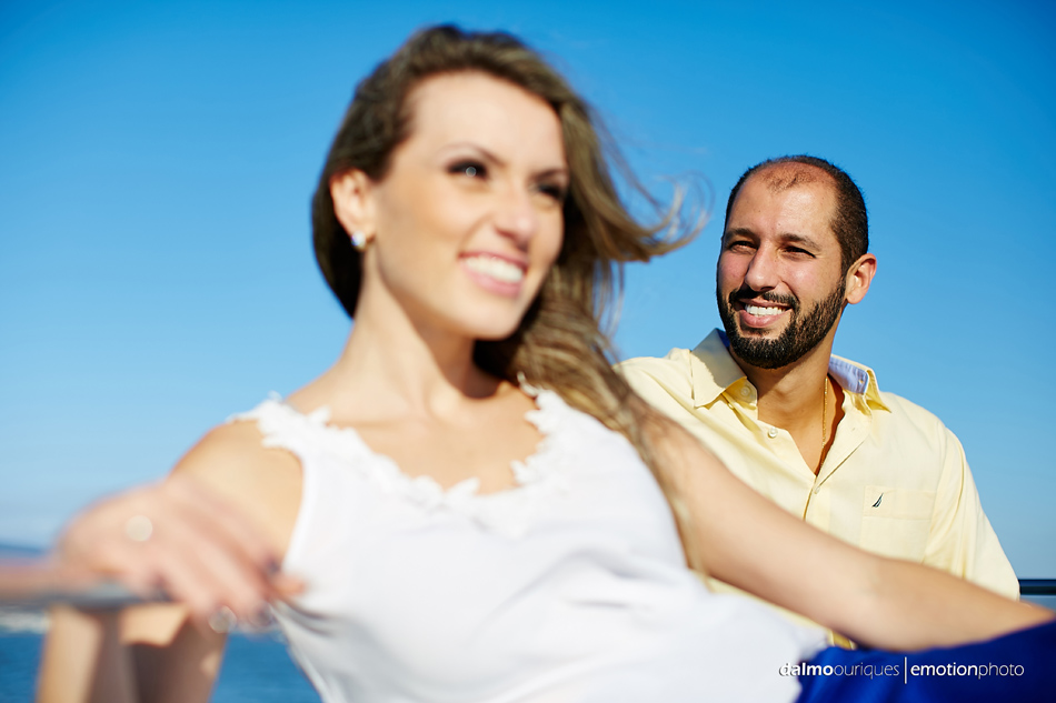 pre wedding em florianopolis; ensaio de casal em florianopolis; ensaio em florianopolis; fotografia de casal; pre wedding; florianopolis; ensaio de barco; ensaio de casal do barco