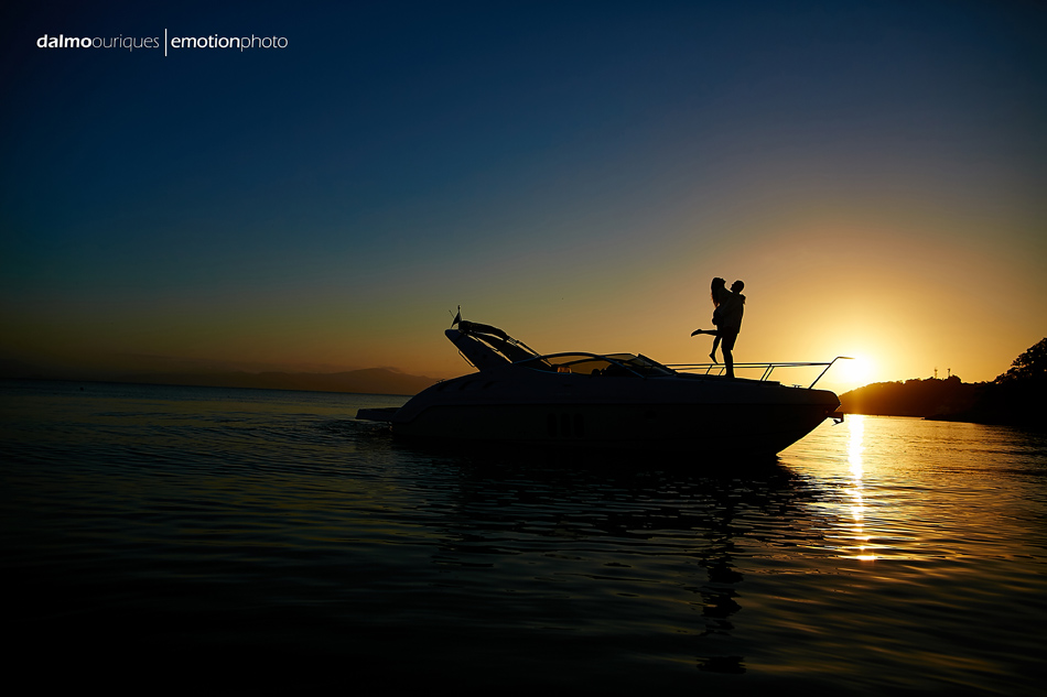 pre wedding em florianopolis; ensaio de casal em florianopolis; ensaio em florianopolis; fotografia de casal; pre wedding; florianopolis; ensaio de barco; ensaio de casal do barco