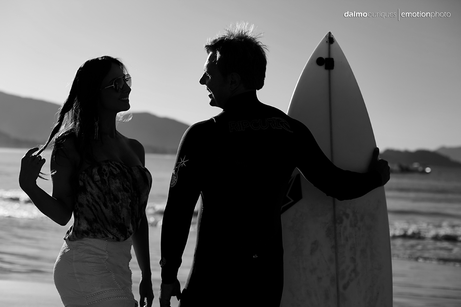 pre wedding em florianopolis; ensaio de casal em florianopolis; ensaio de casal; fotografo de casamento em florianopolis; pre wedding na praia da armação; fotografia de casal