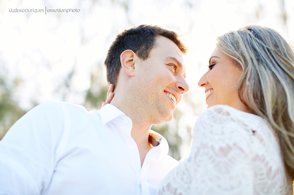 pre wedding em florianopolis; ensaio de casal em florianopolis; ensaio de casal; fotografo de casamento em florianopolis; pre wedding na praia da armação; fotografia de casal