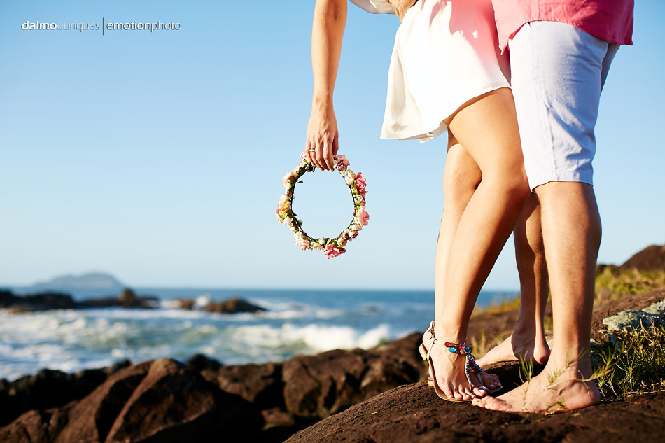 pre wedding em florianopolis; ensaio de casal em florianopolis; ensaio de casal; fotografo de casamento em florianopolis; pre wedding na praia da armação; fotografia de casal