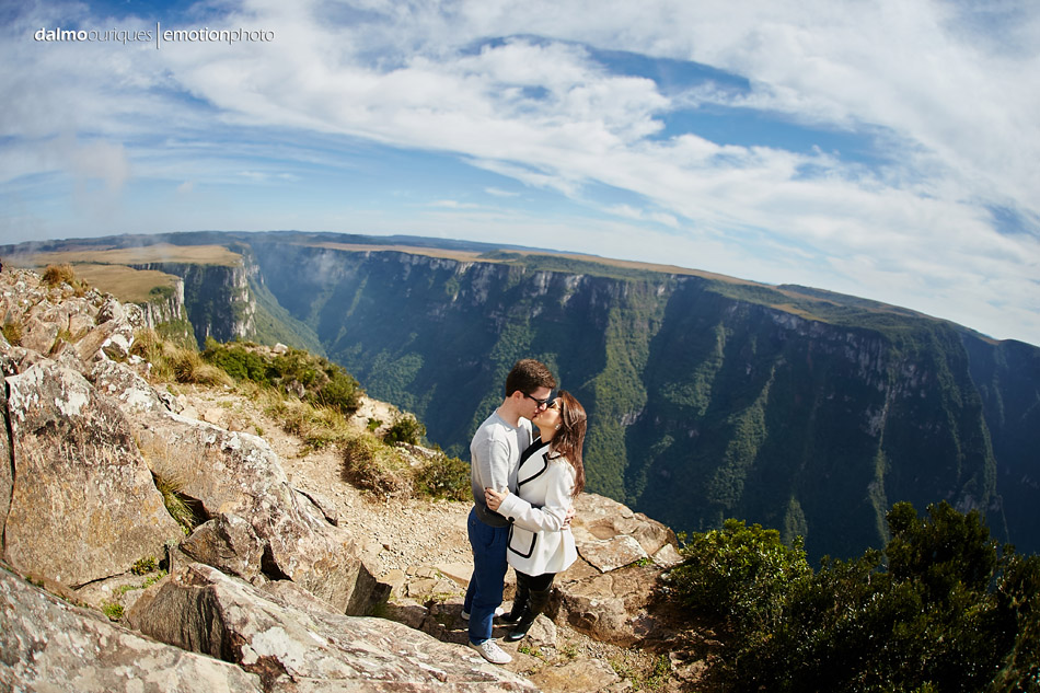 pre wedding em Cambará do Sul; ensaio de casal em Cambará do Sul; ensaio em Cambará do Sul; fotografia de casal; pre wedding; Cambará do Sul; parador casa da montanha