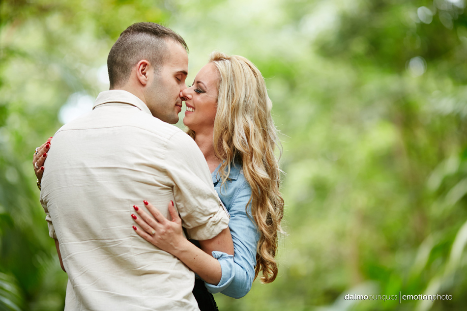 pre wedding em florianopolis; ensaio de casal em florianopolis; ensaio de casal; fotografo de casamento em florianopolis; pre wedding na praia da armação; fotografia de casal