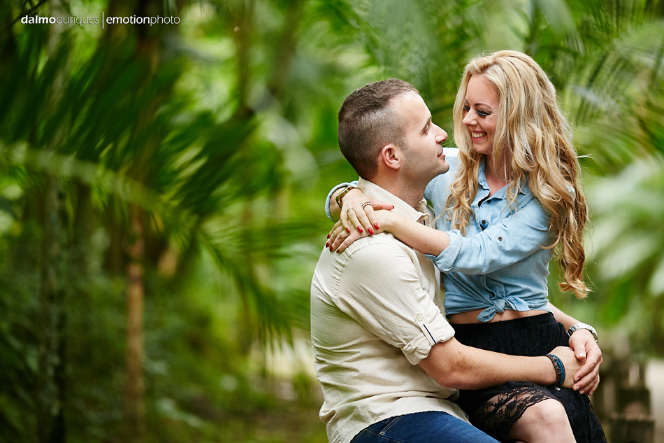 pre wedding em florianopolis; ensaio de casal em florianopolis; ensaio de casal; fotografo de casamento em florianopolis; pre wedding na praia da armação; fotografia de casal